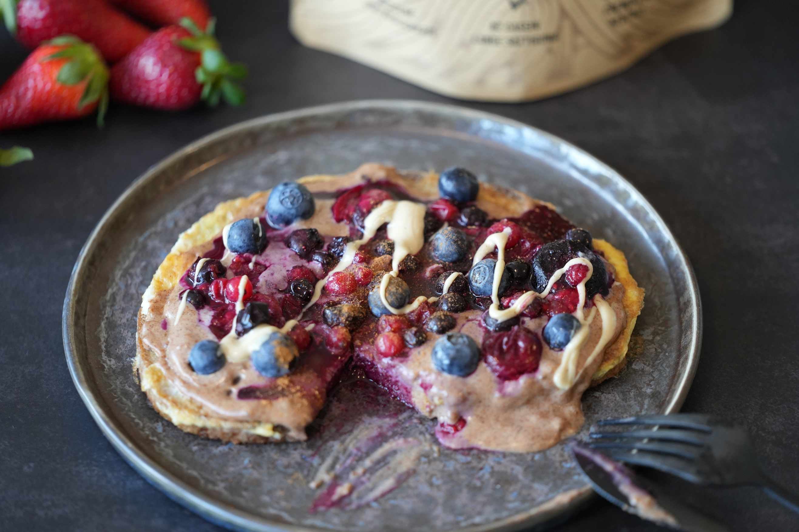 Gesunder French Toast mit süßer Protein-Creme
