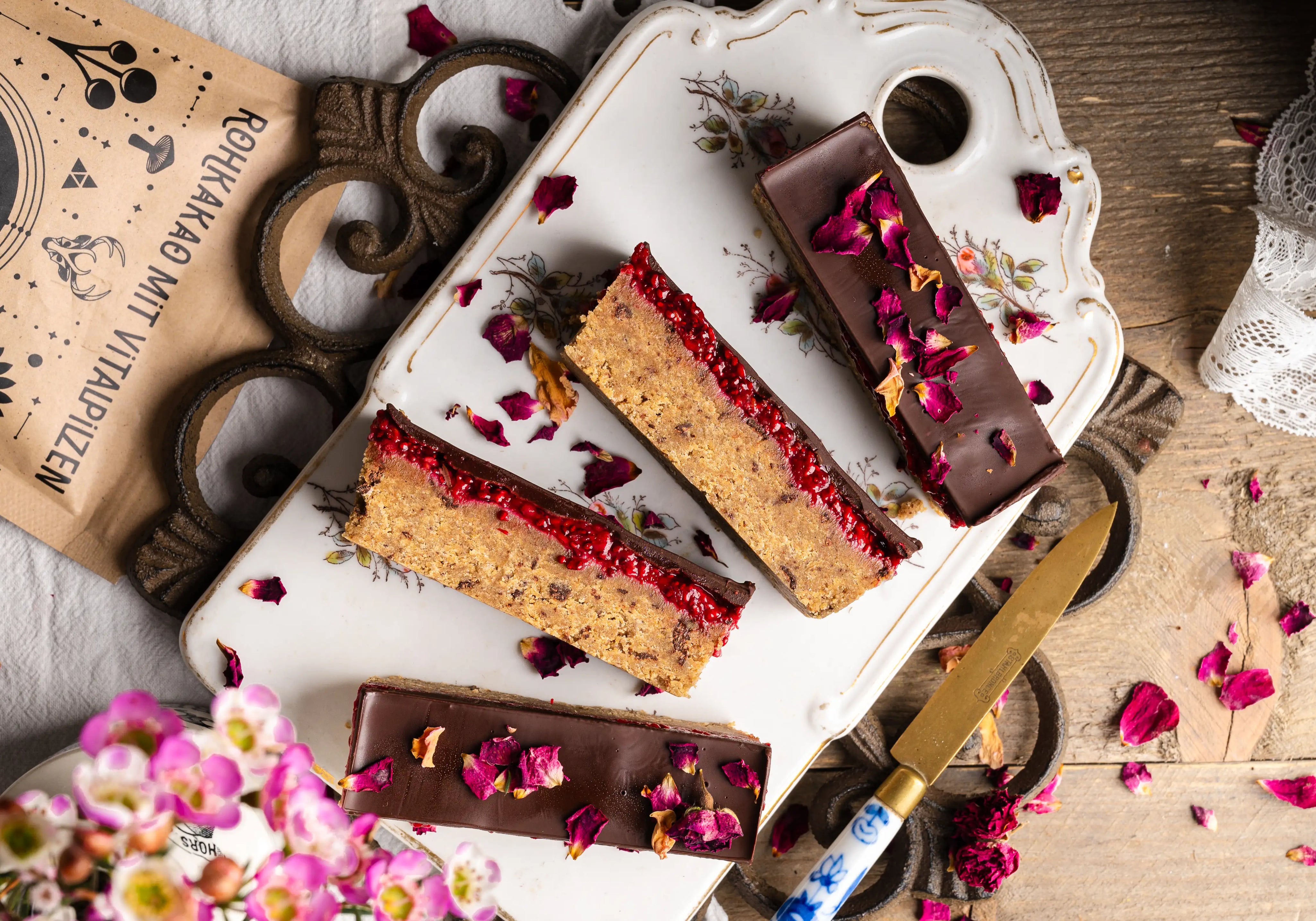 Himbeer Protein Brownies (ohne Backen)