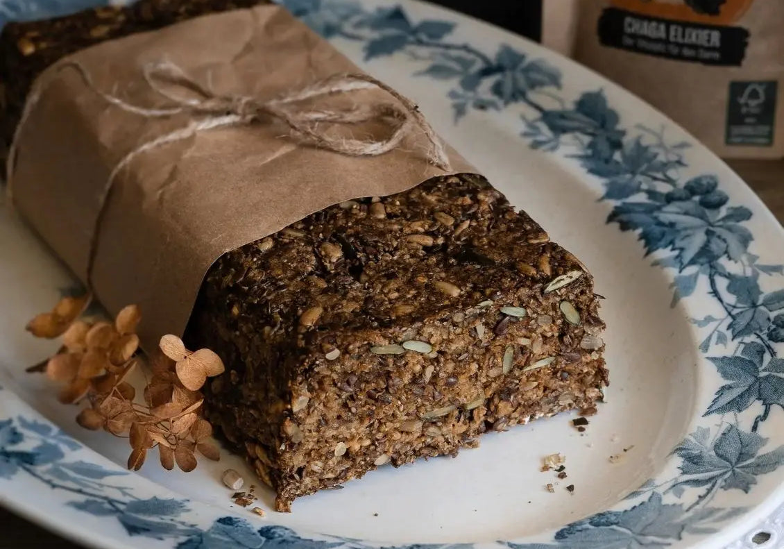 Glutenfreies Superfood Brot mit Chaga Extrakt