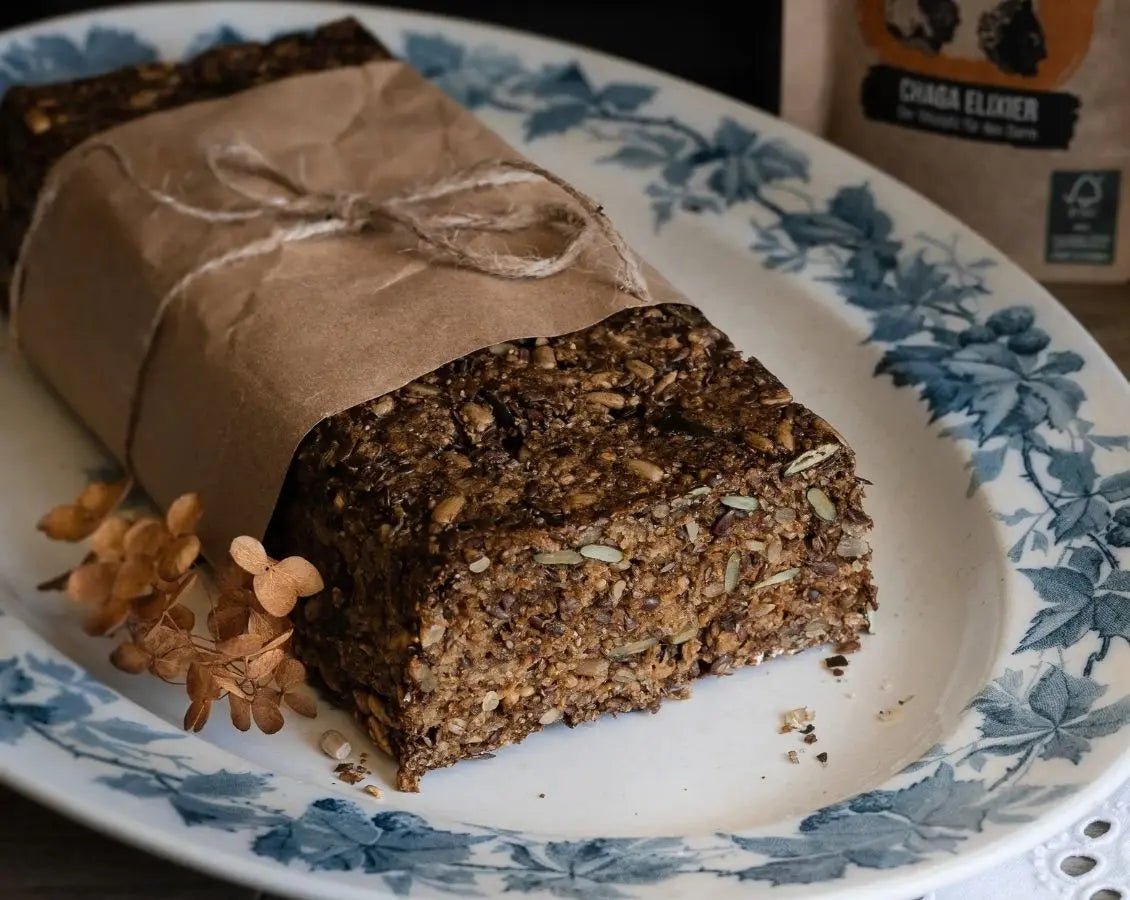 Glutenfreies Superfood Brot mit Chaga Extrakt